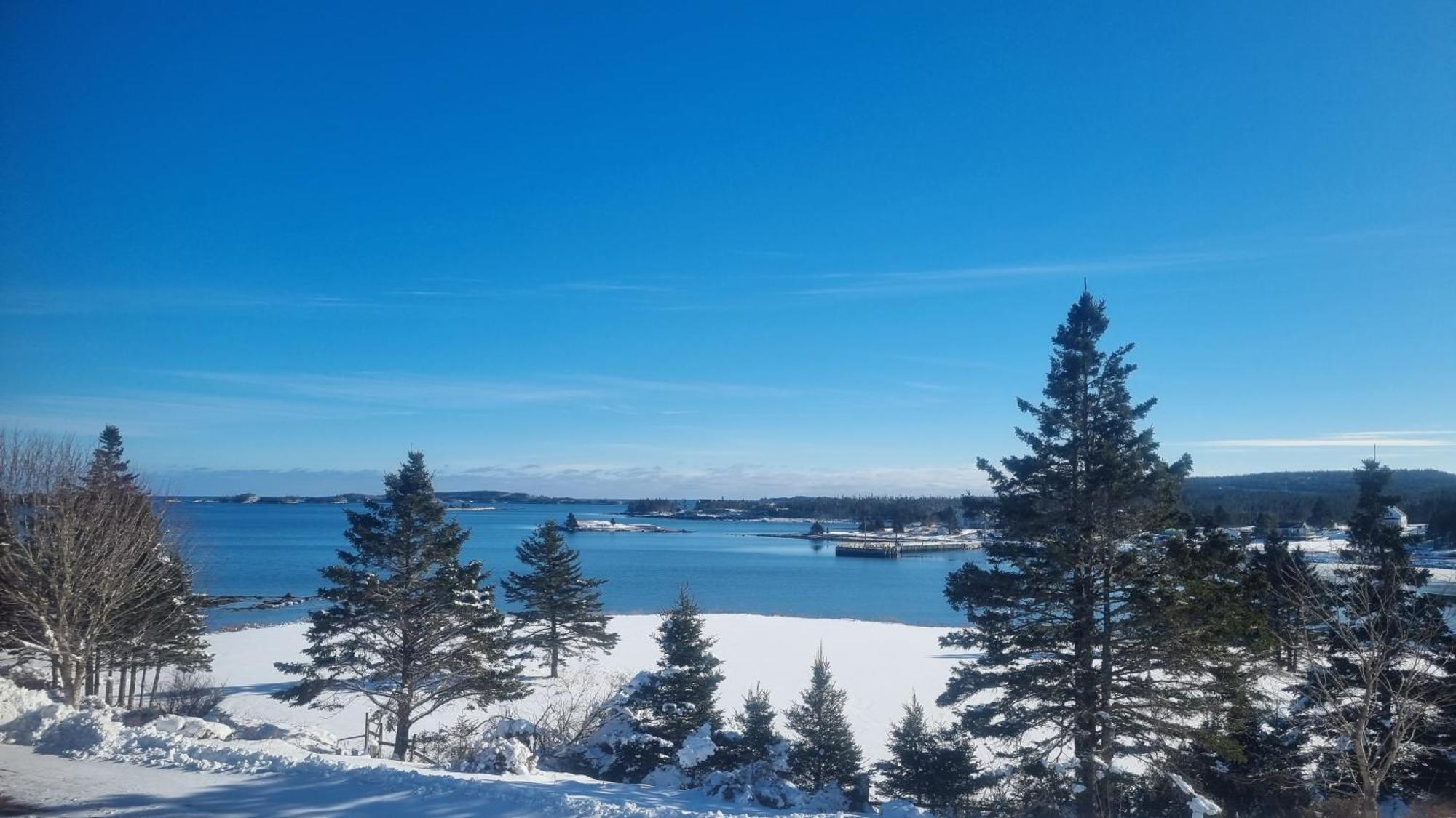 Oceanfront Apartments Port Dufferin المظهر الخارجي الصورة