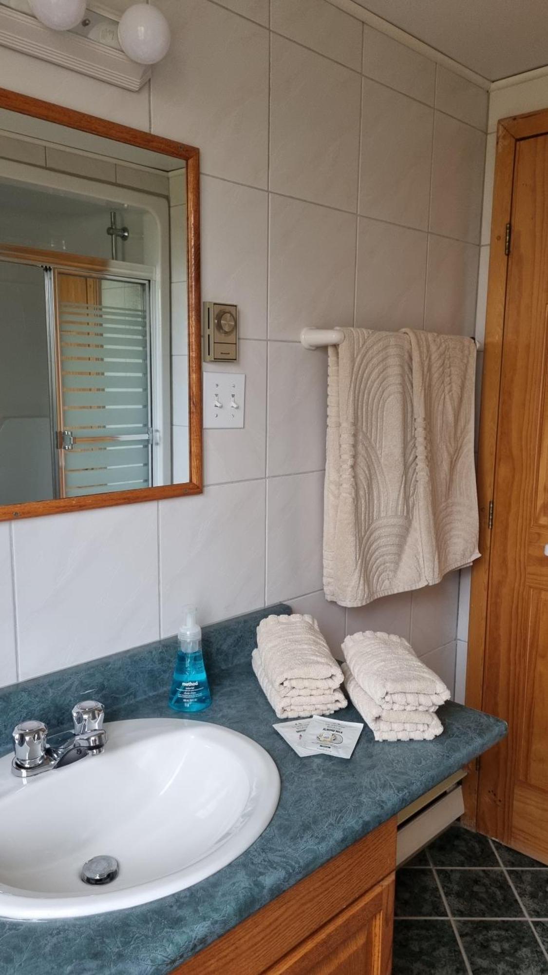 Oceanfront Apartments Port Dufferin المظهر الخارجي الصورة